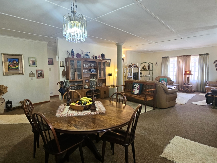 4 Bedroom Property for Sale in Wavecrest Eastern Cape